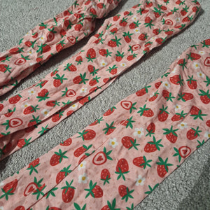 Strawberry leggings
