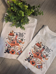 Trick or treat Scene Adults and childs tee