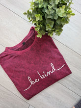 Load image into Gallery viewer, Oversized Be kind Tshirt
